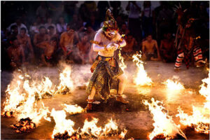 tari kecak uluwatu | www.balitouristic.com