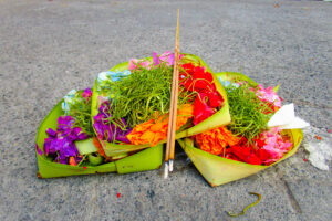 canang offerings1 1 | www.balitouristic.com