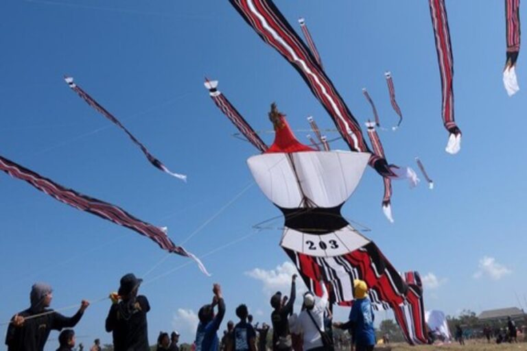 Layangan Bali: The Cultural Art of Kite Flying in Bali Today