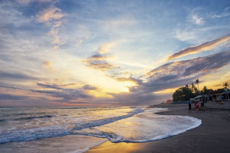 seminyak beach 2 1 | www.balitouristic.com