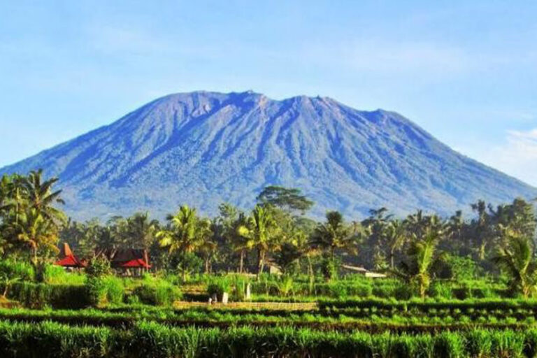 Mount Agung Bali: Sacred Summit Trek & Complete Guide