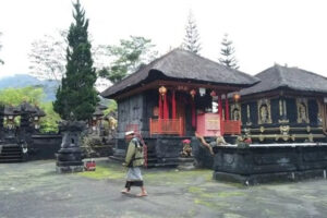 bukit mentik temple 1 | www.balitouristic.com
