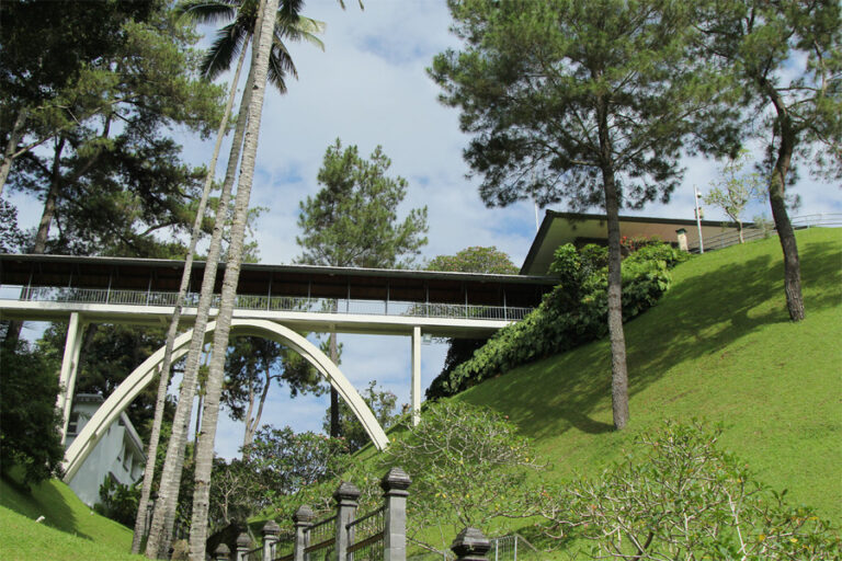 gianyar presidential palace 2 1 | www.balitouristic.com