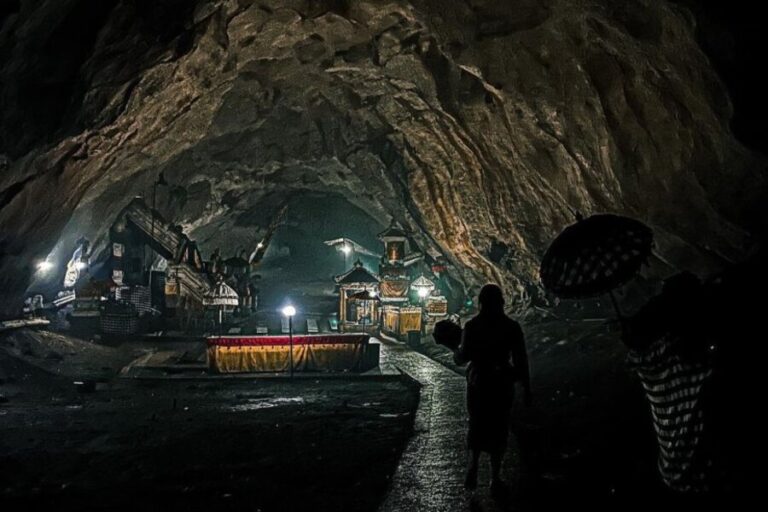 Goa Giri Putri Temple: Nusa Penida Cave Guide