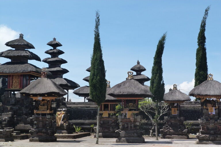 Bukit Mentik Temple Bali: Peaceful Meditation Retreat