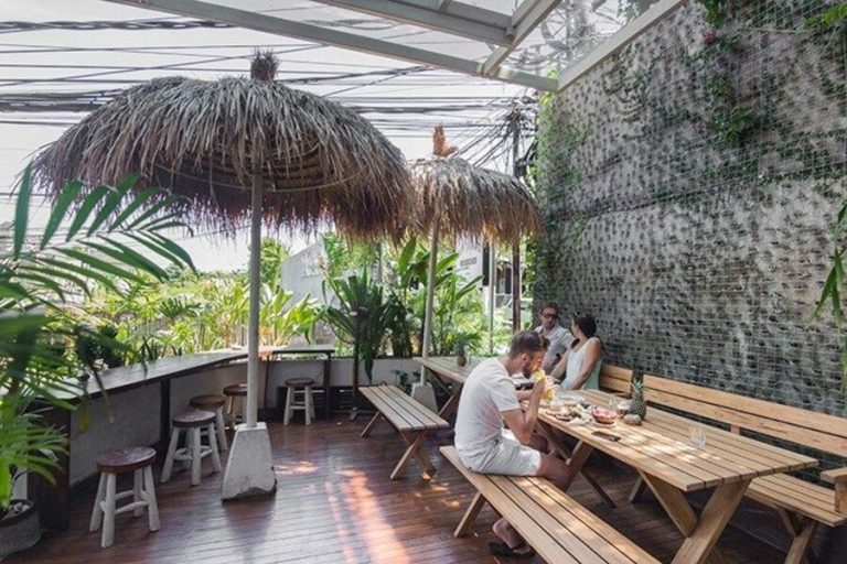 Most Instagram able Cafés in Bali for Coffee & Photos