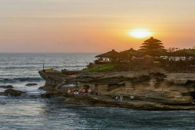 Bali Temple Tours: Sacred Sites & Spiritual Experiences