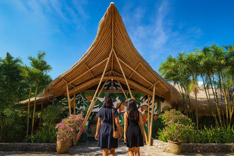 Chocolate Factory Bali: Tropical Version of Willy Wonka?