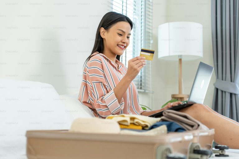 How to Avoid Tourist Scams Tips for Smart and Safe Travel scaled | www.balitouristic.com