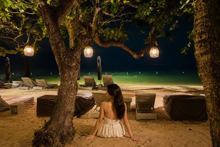 Uluwatu vs Nusa Dua: Full Comparison for 2026 (Beaches, Budget, Vibe)