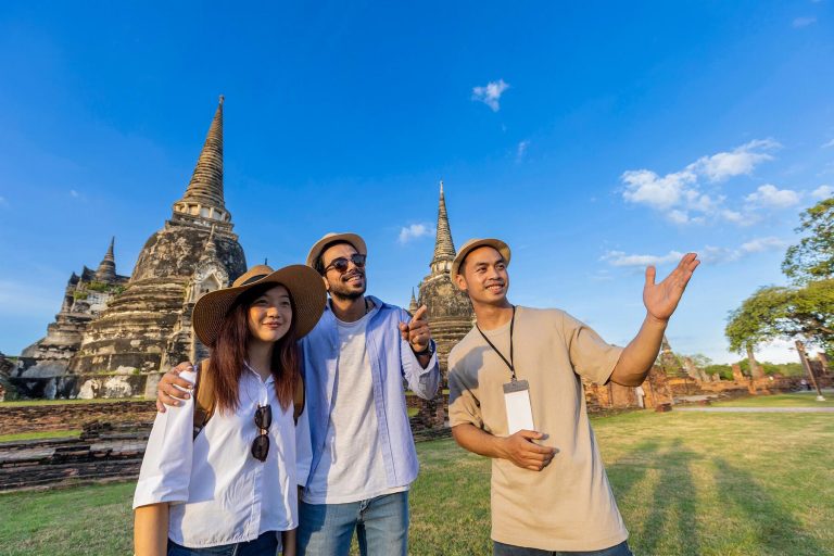 Authentic Travel Experiences with Expert Local Guides