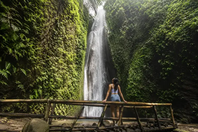 Aan Secret Waterfall Klungkung : Exploring The Real Nature