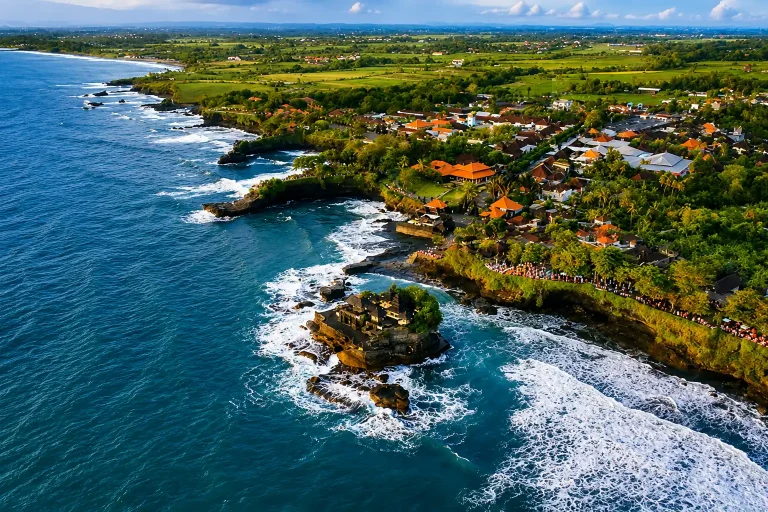 Tanah Lot vs Uluwatu Temple: Which Is the Best Sunset Spot?