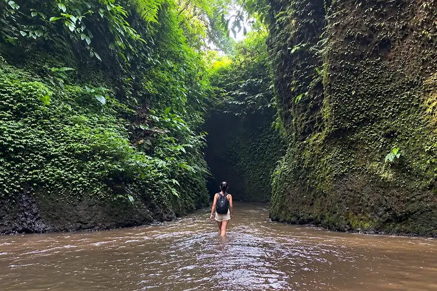 photogenic view, Manuaba Waterfall is the perfect place to take pictures.