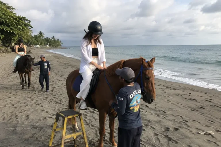 Sunset Horse Riding Bali: Romantic Beach Tours for Couples