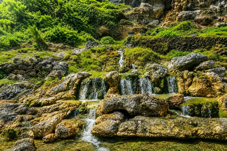 Seganing Waterfall Guide: Sebuluh Waterfall in Nusa Penida