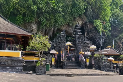 Traditional temple attraction along the Bali airport to Sidemen transfer route.
