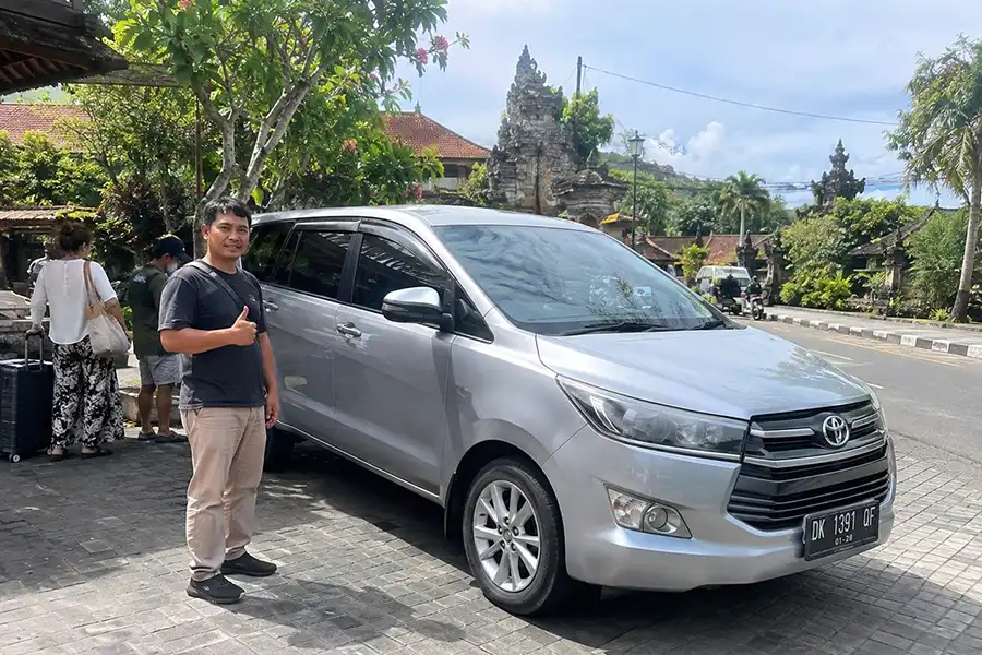 Private driver and vehicle for sightseeing in Bali