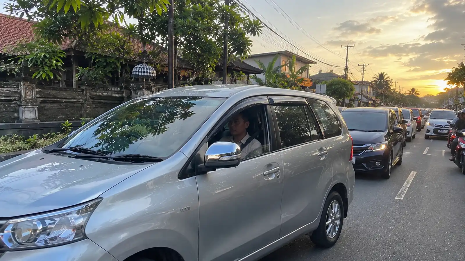 Private driver navigating Bali traffic during a sightseeing trip